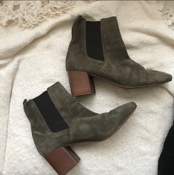 Steve Madden Shoes - STEVE MADDEN OLIVE LEATHER BOOTIES
